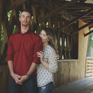 Meet your Posher, Caitlin